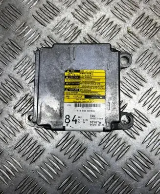 Toyota Avensis T250 Airbag control unit/module 8917005120 208623102