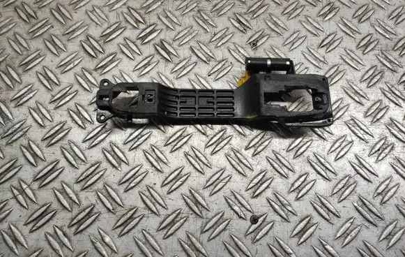 Front door exterior handle/bracket