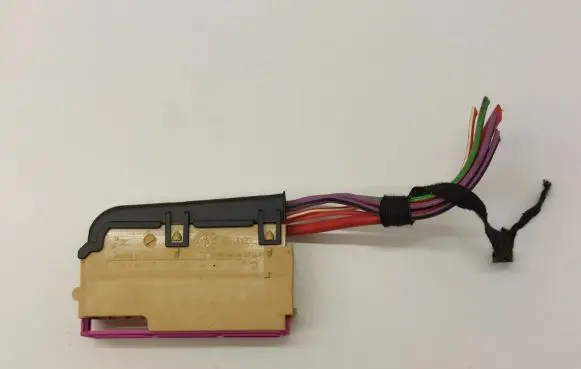 Volkswagen PASSAT B8 Fuse module 8K0941824A