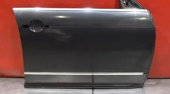 Audi A6 S6 C6 4F Front door