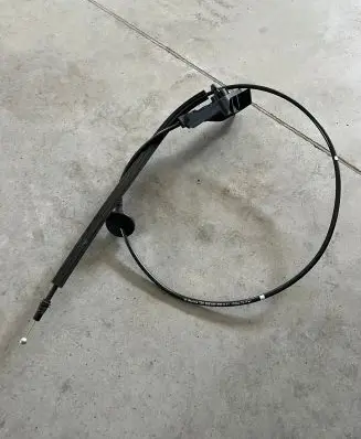 Volkswagen Caddy Engine bonnet/hood lock release cable 2K5823535