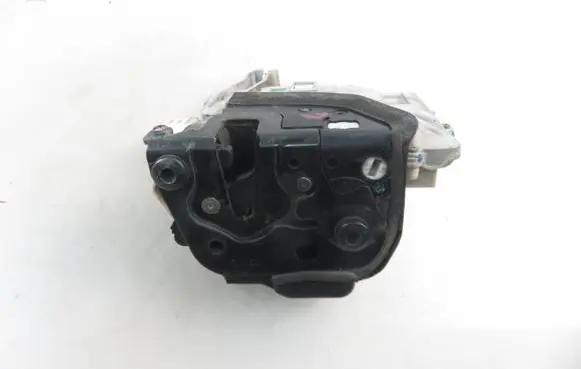 Audi A4 S4 B7 8E 8H Front door lock 8E1837016AB