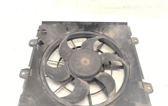 Toyota Avensis T220 Electric radiator cooling fan 3135103199