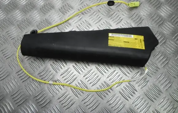 Toyota iQ Side airbag GA33202880 M3927