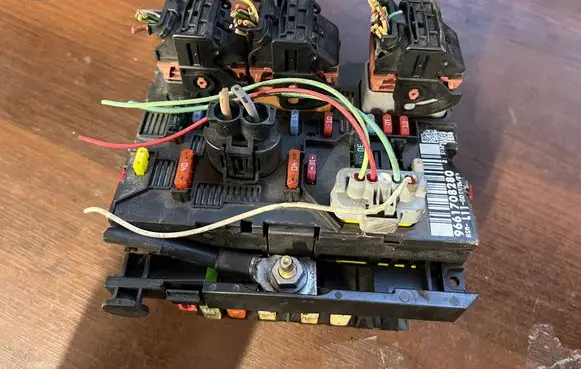 Peugeot 207 BSM Control unit 9661708280