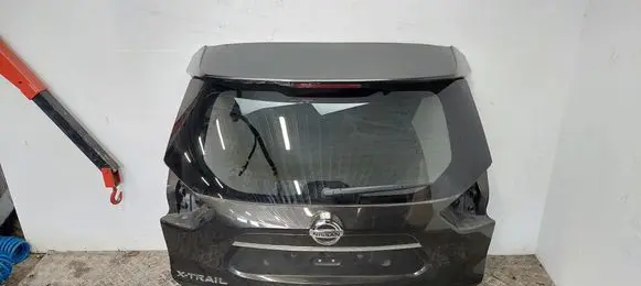 Nissan X-Trail T32 Tailgate/trunk/boot lid 