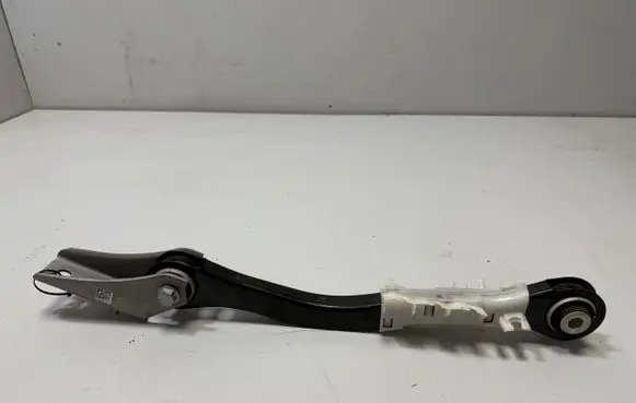 BMW X6 G06 Rear upper control arm/wishbone 6878030