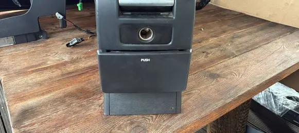 Volvo V70 Armrest 39870768