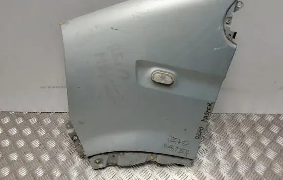 Renault Master II Fender