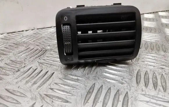 Volkswagen PASSAT B5.5 Dashboard side air vent grill/cover trim 3B0819704D