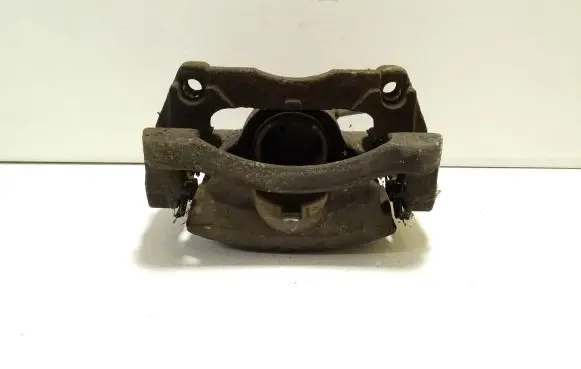 Nissan X-Trail T32 Front brake caliper