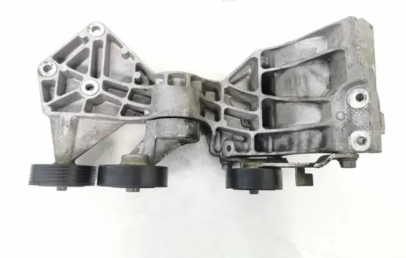 Mercedes-Benz A W169 A/C compressor mount bracket 950166