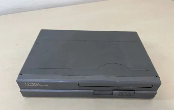 Toyota Avensis T250 Navigation unit CD/DVD player 0866200880