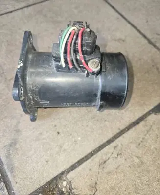 Nissan X-Trail T30 Mass air flow meter 22680AW400 AFH6024
