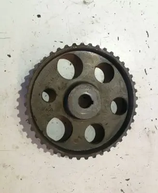 Volkswagen PASSAT B5 Fuel pump gear (pulley) 028130111A
