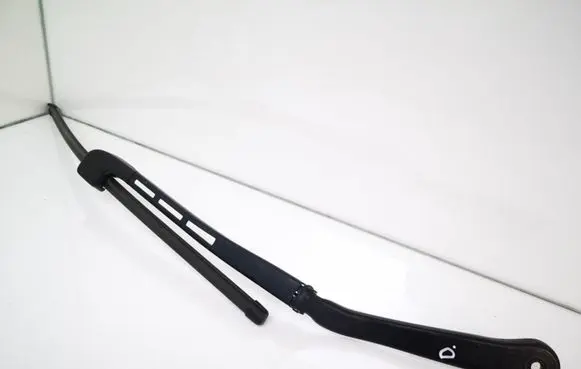 Windshield/front glass wiper blade