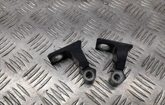 Porsche Cayenne (92A) Front door lower hinge 8K0831401A