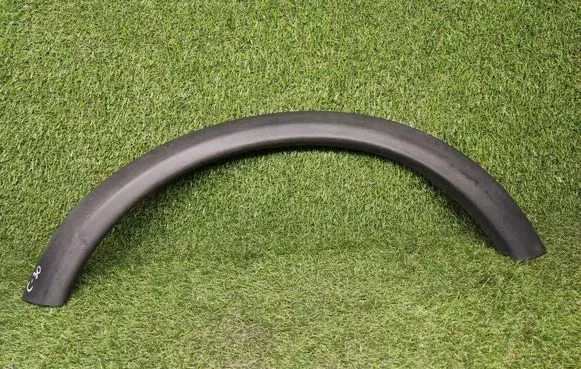Volvo C30 Rear arch trim 30744045