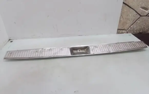 Mercedes-Benz E W210 Trunk/boot sill cover protection A2106981889