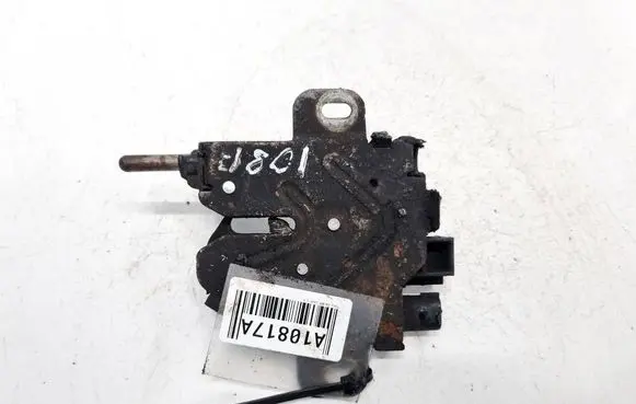 Engine bonnet/hood lock/catch
