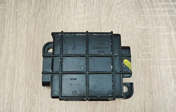 Volkswagen Amarok II Centre console side trim rear JL3A5L244AA