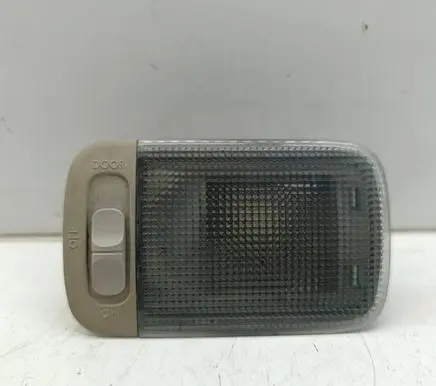 Subaru Outback (BS) Rear seat light 