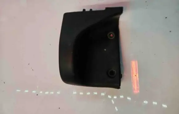 Toyota Hilux (AN10, AN20, AN30) Side skirt rear trim 517740K020