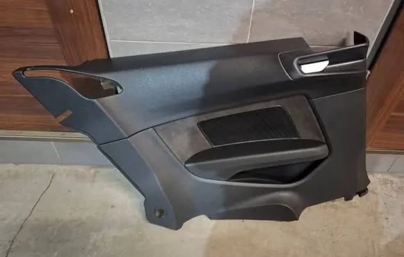 Audi A5 Coupe rear side trim panel 8W6867335