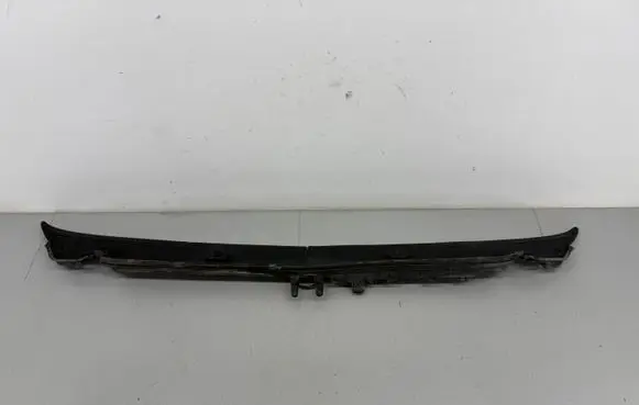 Peugeot Boxer Wiper trim 1306178070