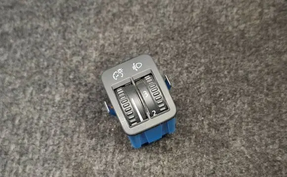 Volkswagen Tiguan Headlight level height control switch 5N0941333