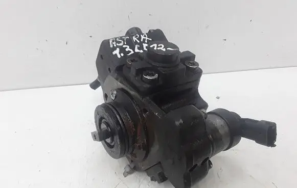 Opel Astra H Fuel injection high pressure pump 0445010204