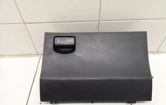 Toyota Yaris Glove box 555500D060