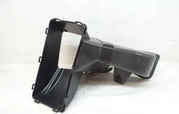 Peugeot 3008 III Intercooler air guide/duct channel 9843791380