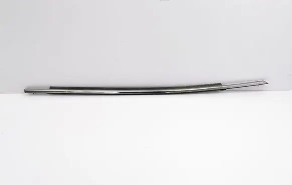 Mazda 3 II Front door glass trim molding
