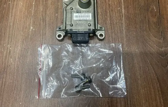 Mercedes-Benz SL AMG R129 ESP acceleration yaw rate sensor 0005426518 0265005200