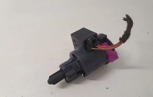 Audi A6 S6 C7 4G Brake pedal sensor switch 4F0945459B