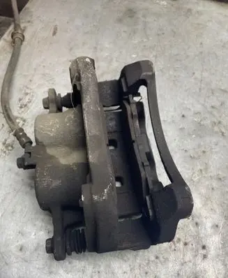 Renault Koleos II Front brake caliper