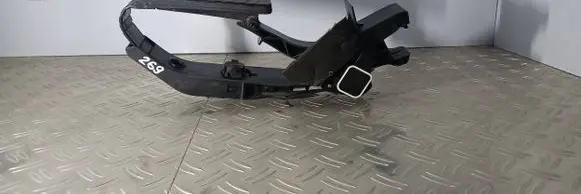 Mercedes-Benz C W203 Accelerator throttle pedal A2033000104