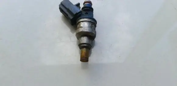 Mazda MX-6 Fuel injector INP480 INP-480