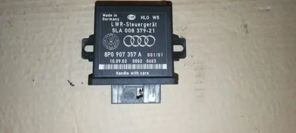 Audi A3 S3 8P Light module LCM 8P0907357A