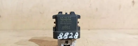 Toyota RAV 4 (XA30) Glow plug pre-heat relay 2861067010 1567000671 DENSO