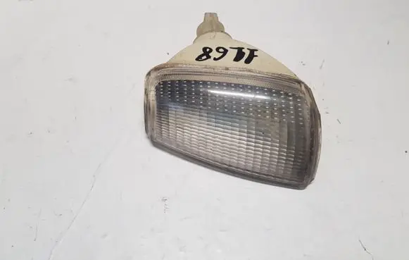 Volkswagen Polo II 86C 2F Front indicator light 867953049C