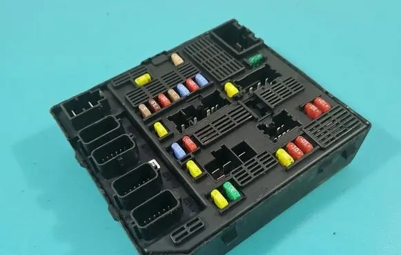 Renault Scenic III - Grand scenic III Central body control module 284B62342R IMPRK1561664