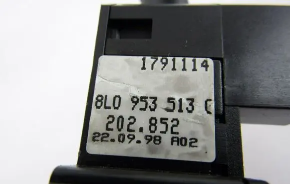 Multifunctional control switch/knob