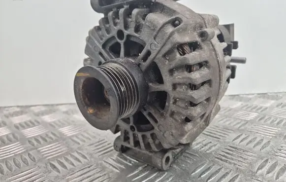 Mercedes-Benz E W212 Generator/alternator A0009062822