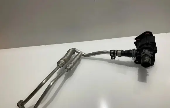Porsche Cayenne (9Y0 9Y3) Electric auxiliary coolant/water pump 06M121093K