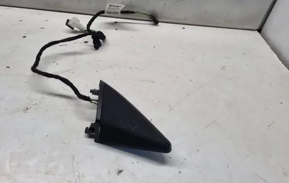 Mercedes-Benz CLS C219 Front door high frequency speaker A2118200202