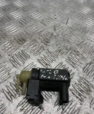 Volvo XC90 Turbo solenoid valve 31339808