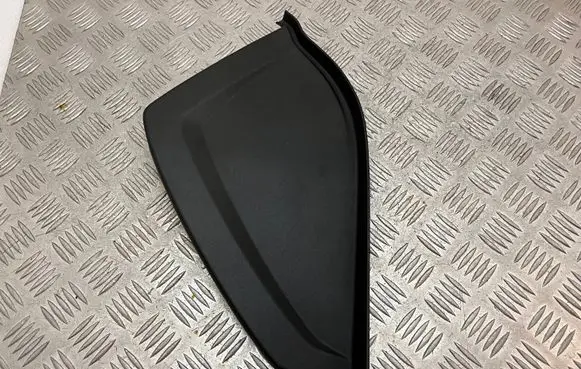 Land Rover Discovery 5 Dashboard side end trim HY3204480A