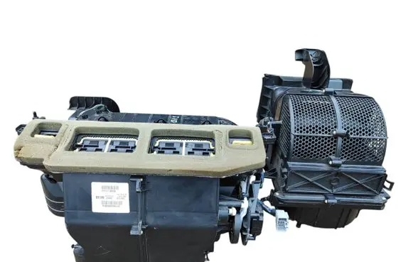 Chrysler Town u0026 Country V Interior heater climate box assembly P55111264AD 55111264AD